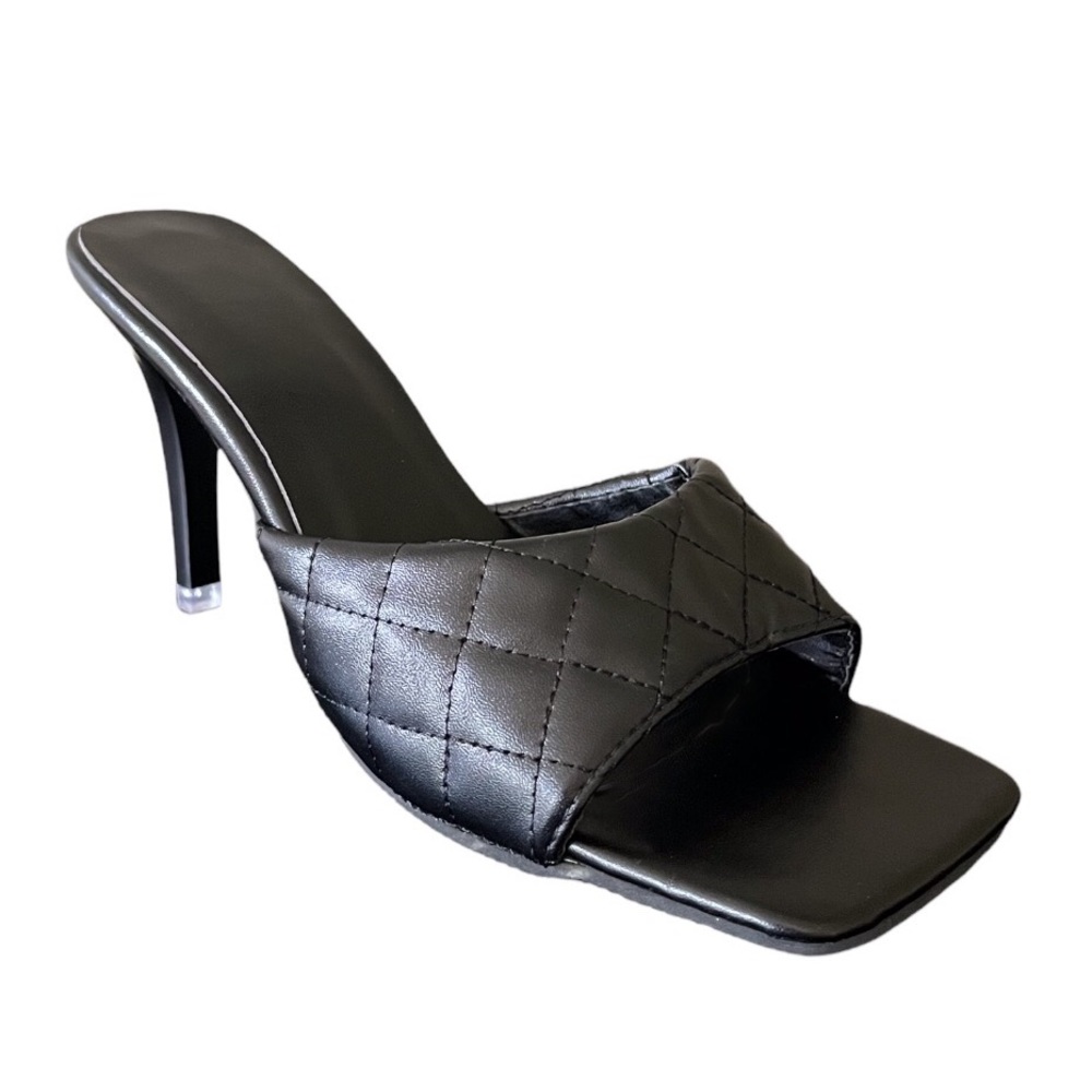 Black Quilted Square Toe Heels Sz 7